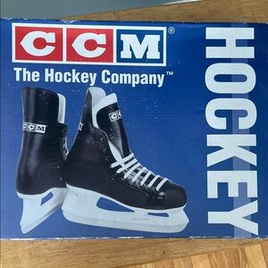 CCM Classic Black and White Ice Skates EUC